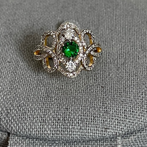 Vintage look Fashion Ring size 9 - Picture 12 of 12